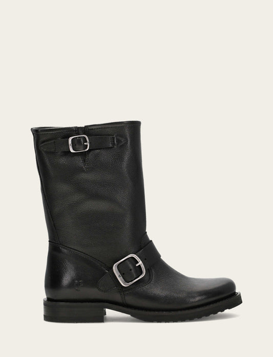 Black Boots Frye Veronica Flex Short