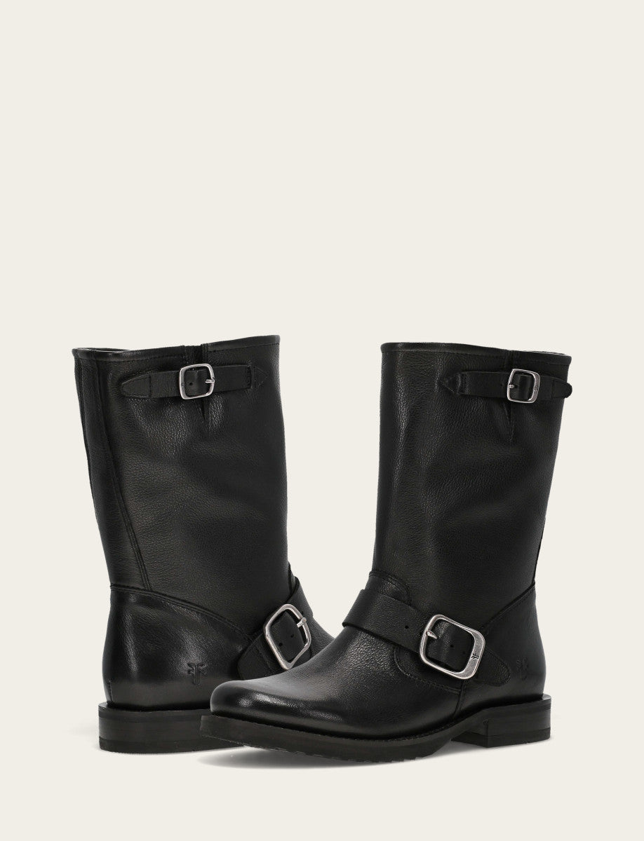 Black Boots Frye Veronica Flex Short