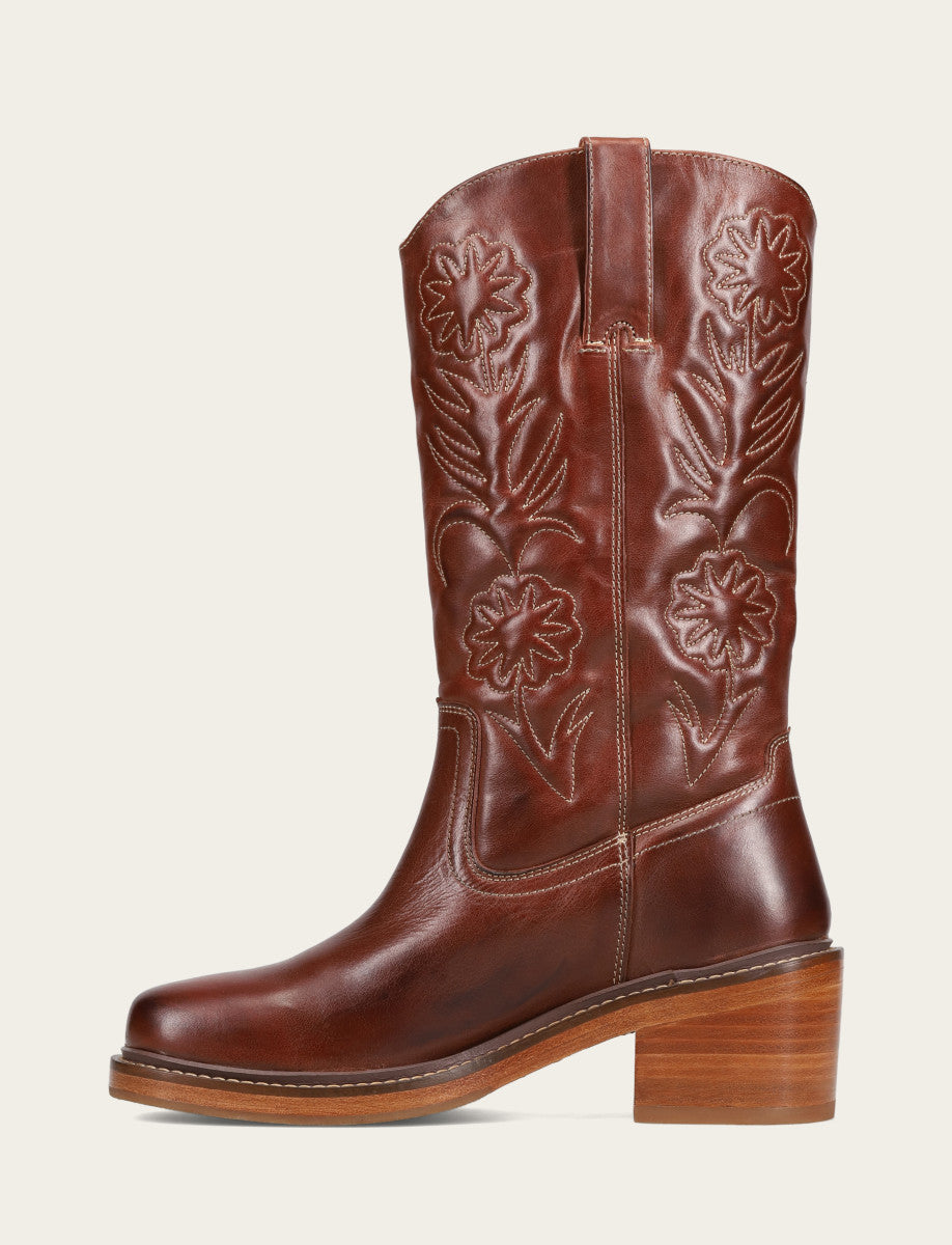 Auburn Boots Frye Auburn Kate Deco Stitch Boot