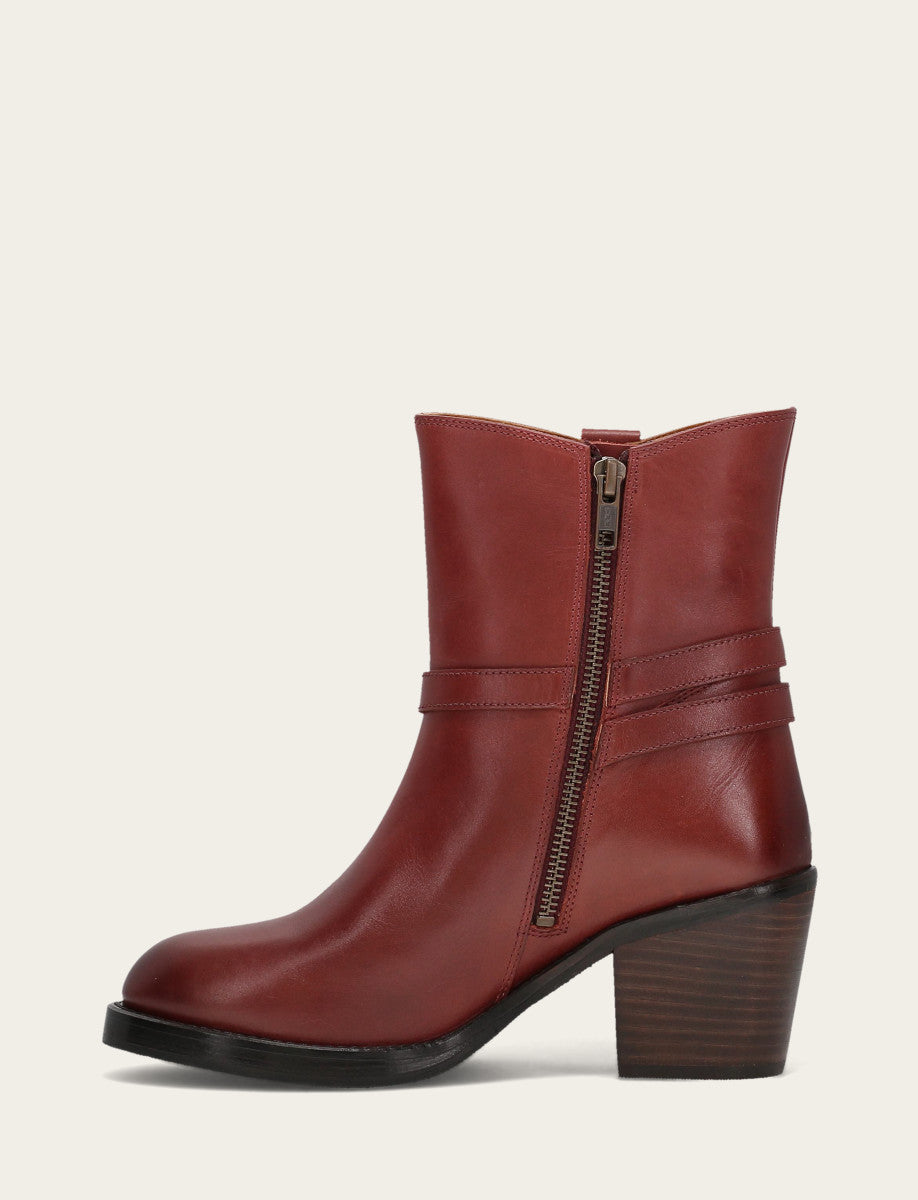 Cranberry Booties Frye Women's Cranberry Rylee Belted Inside Zip Boot