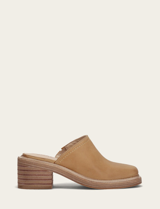 Banana Flats & Mules Frye Kate Mule