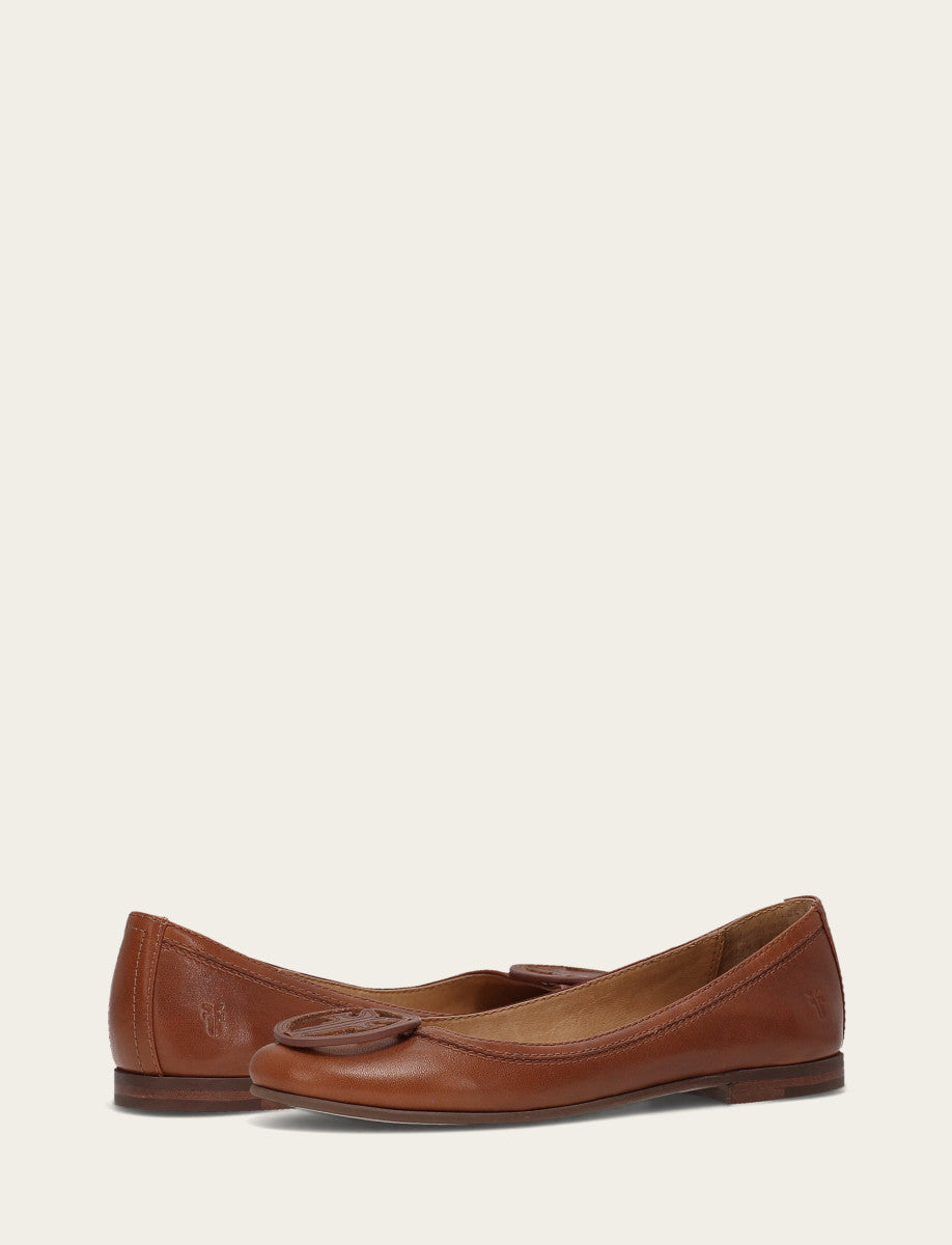 Cinnamon Flats & Mules Frye Women's Cinnamon Carson Logo Ballet Shoe