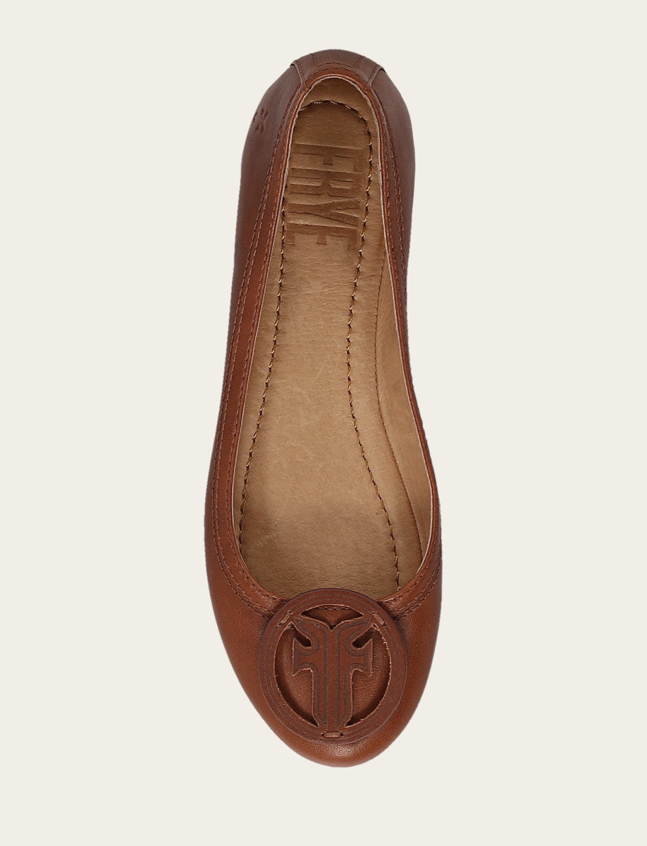Cinnamon Flats & Mules Frye Women's Cinnamon Carson Logo Ballet Shoe