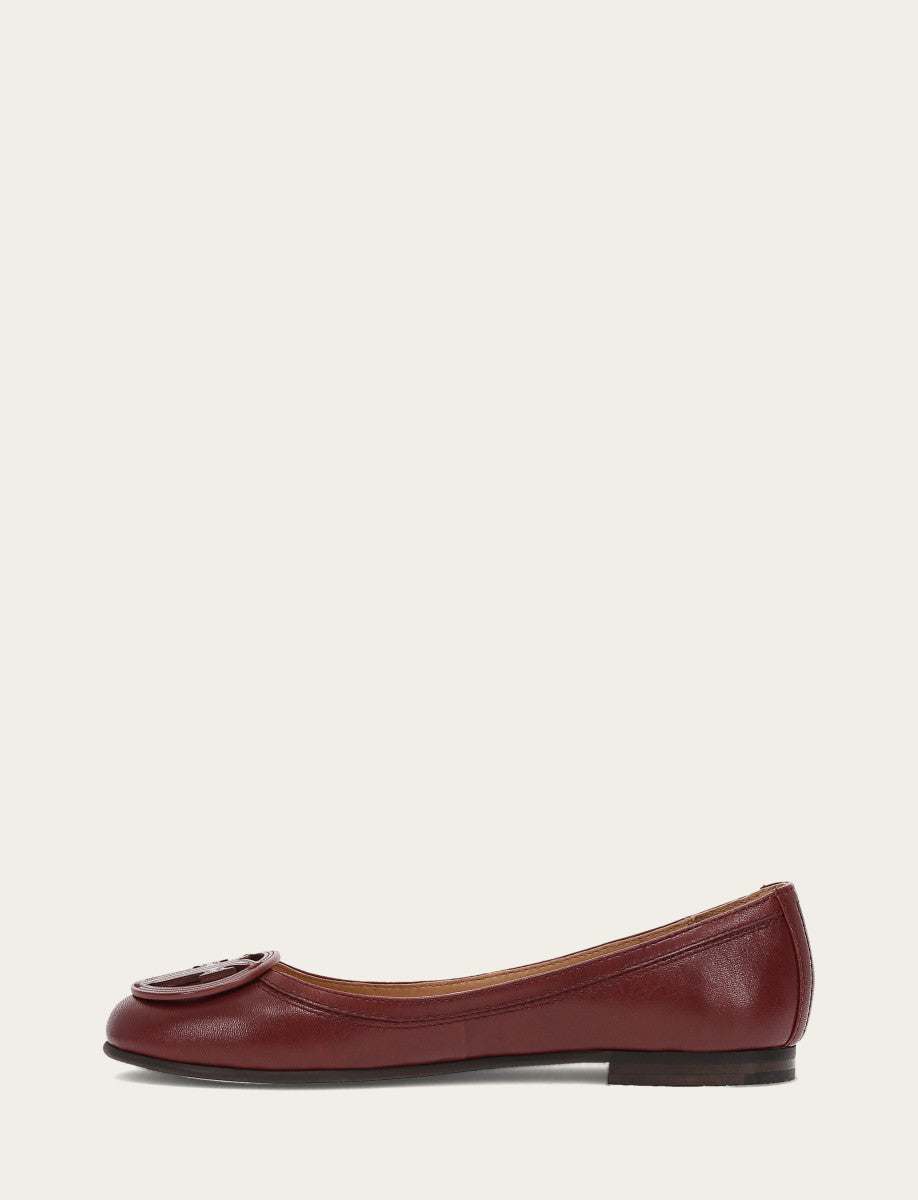Cranberry Flats & Mules Frye Women's Cranberry Carson Logo Ballet Shoe
