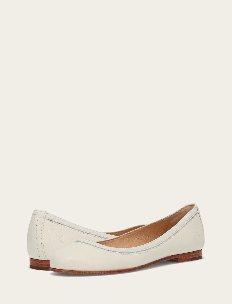 White Flats & Mules Frye Women's White Carson Ballet Flats