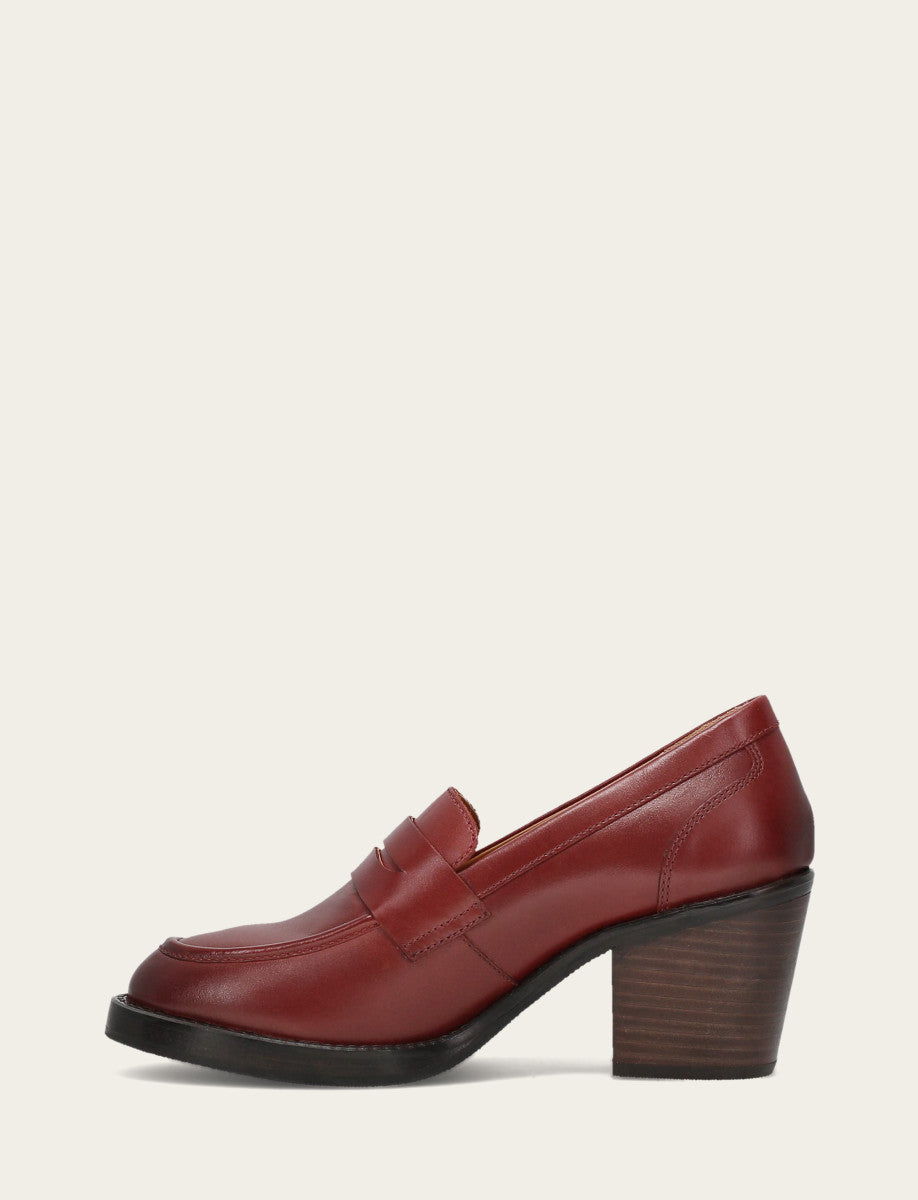 Cranberry Flats & Mules Frye Women's Cranberry Rylee Loafer