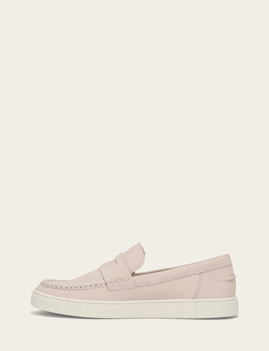 Ivory Flats & Mules Frye Women's Ivory Ivy Loafer Loafers