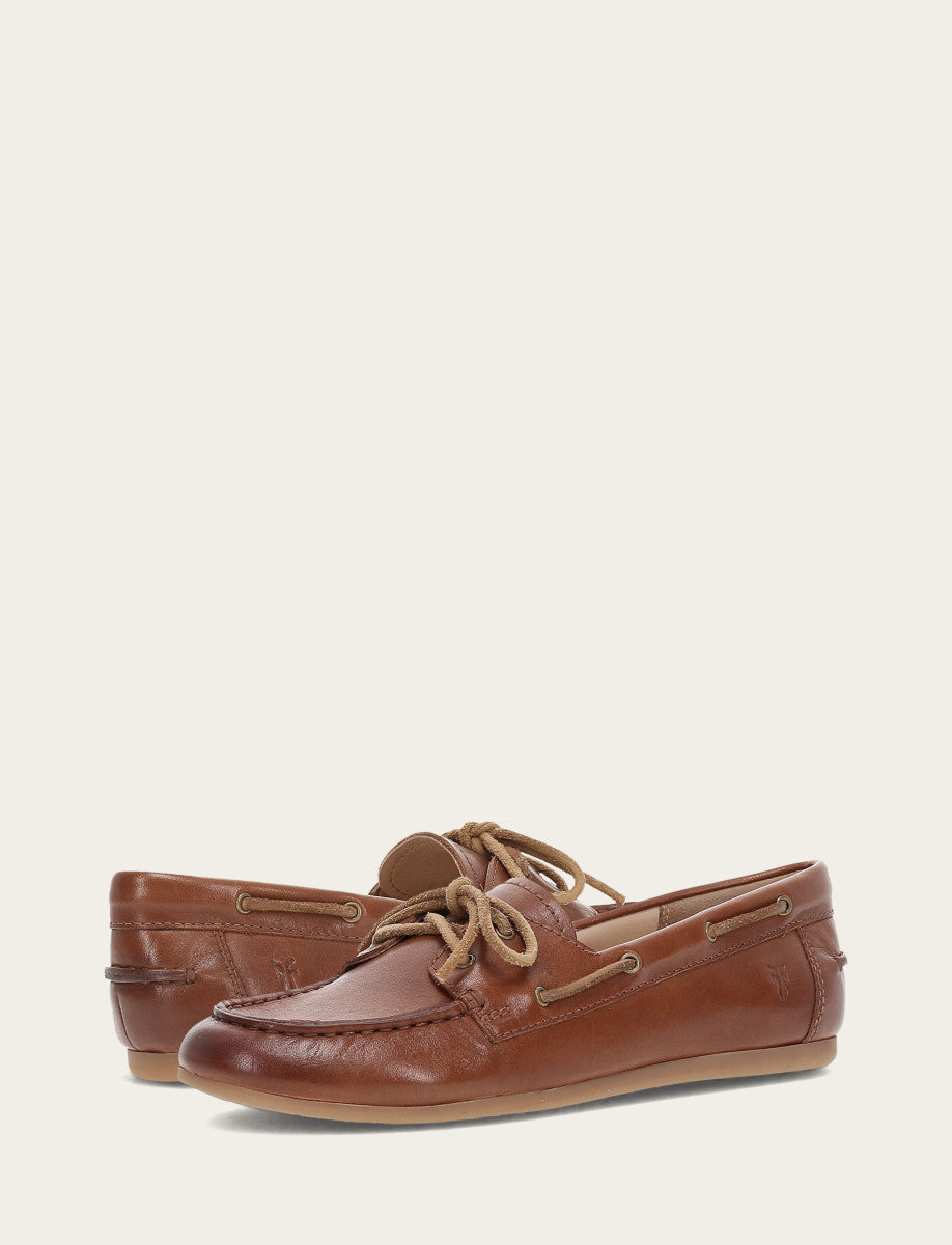 Cinnamon Flats & Mules Frye Women's Cinnamon Naya Boat Shoes
