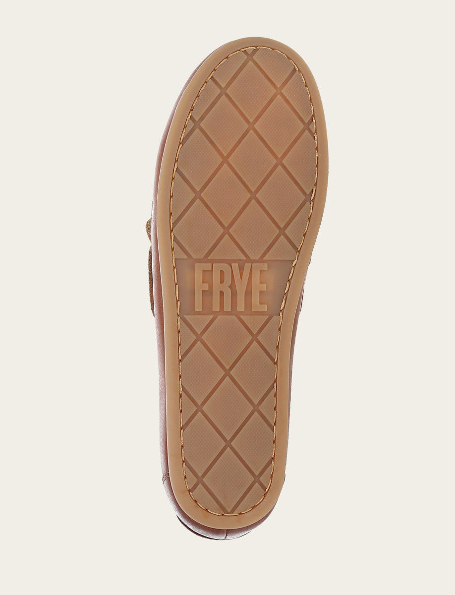 Cinnamon Flats & Mules Frye Women's Cinnamon Naya Boat Shoes