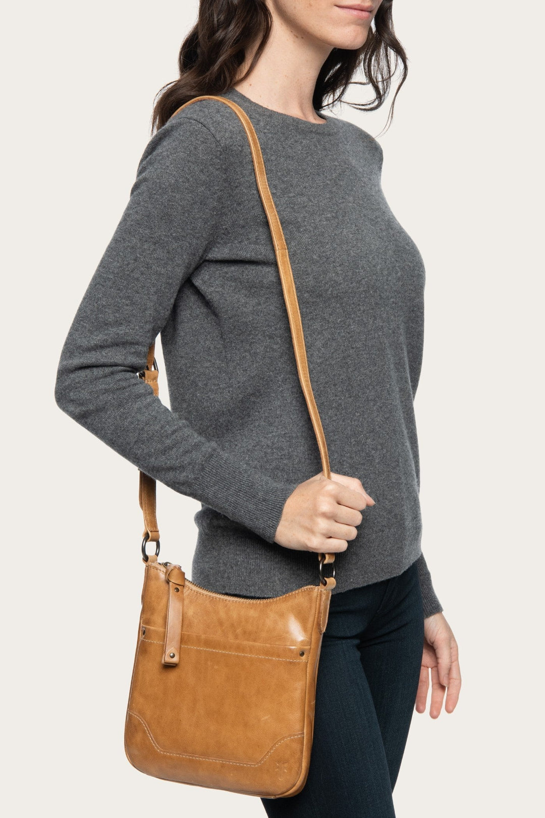 Beige Handbags Frye Melissa Beige Swing Pack