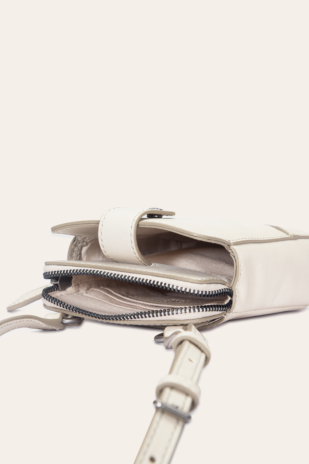 Oat Handbags Frye Melissa Oat Phone Crossbody