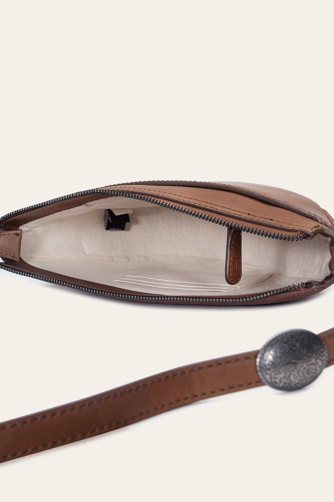 Cognac Handbags Frye Women's Cheyenne Saddle Bag (Cognac)