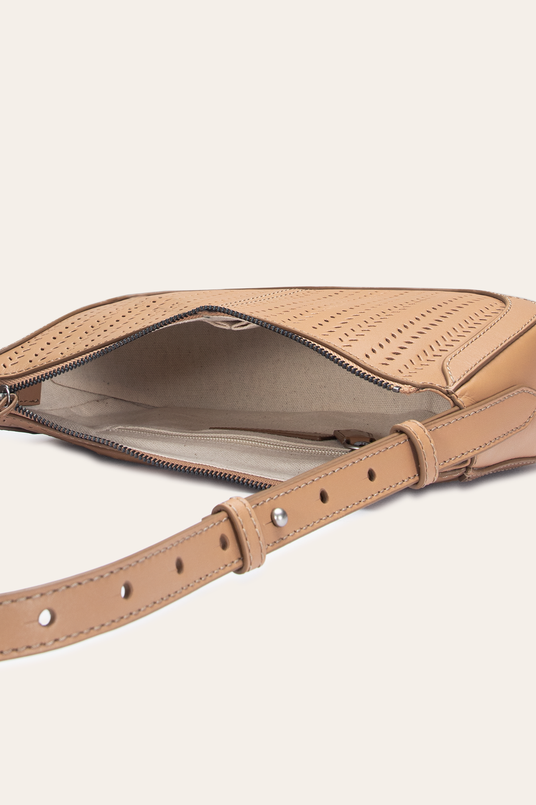 Beige Handbags Frye Stella Baguette in Beige